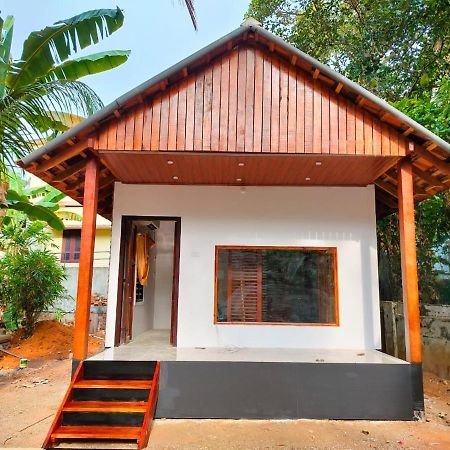 Verge Hostel Варкала Екстериор снимка