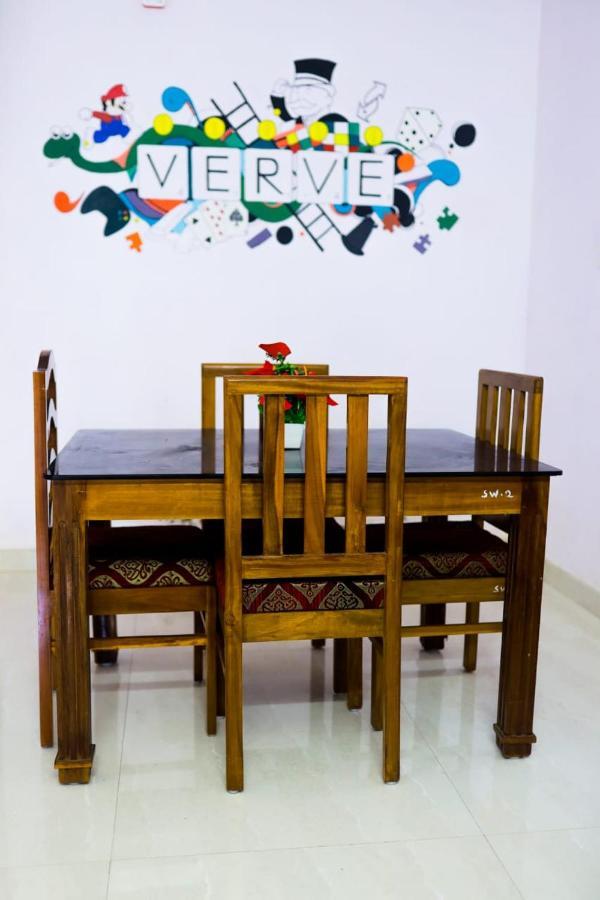 Verge Hostel Варкала Екстериор снимка
